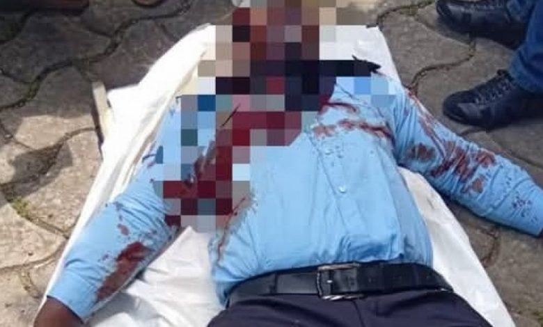 Côte d&rsquo;Ivoire : Ce policier se donne la mort, quelle scène choquante !