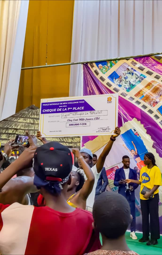 Le Lycée Technique Potentiel de Tsévié remporte la 8ᵉ édition du New Challenge Togo