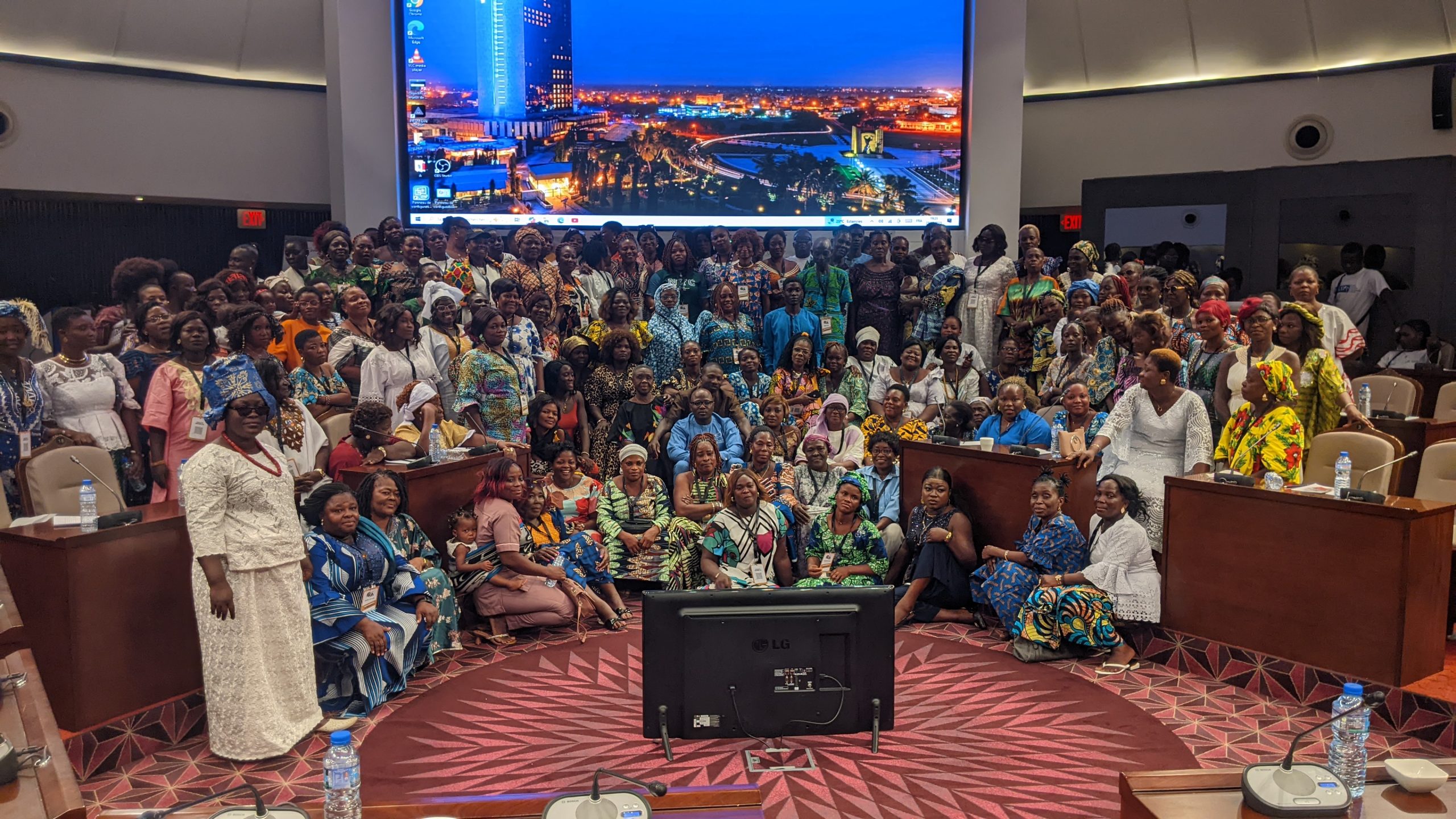 Confiance en soi, audace et vision collective au cœur d’une conférence stratégique à l’Hôtel 2 Février