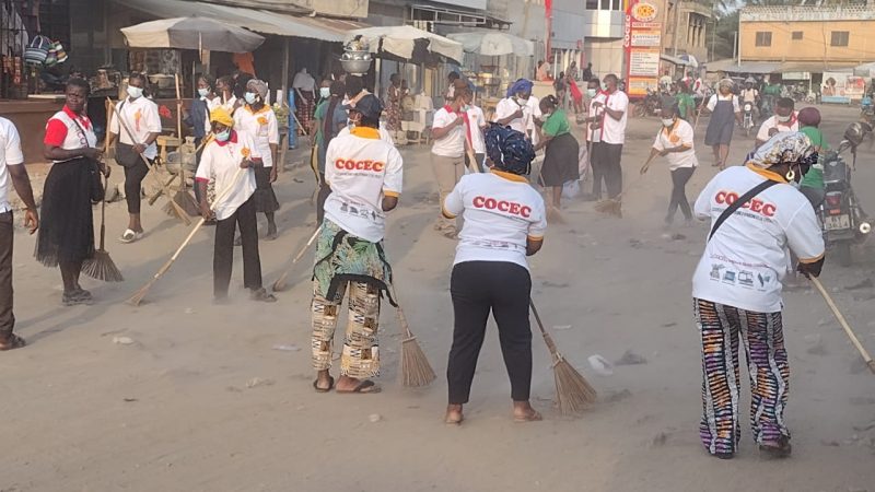 Togo/Célébration de la Journée de la Femme : la COCEC en opération de salubrité à Adamavo et Anfamé