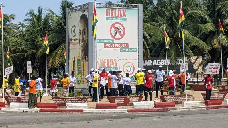 L’EEPTO mobilise un grand convoi d’évangélisation à travers les artères de Lomé