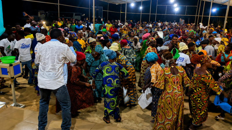 EEPTO clôture sa retraite spirituelle par une veillée de prière intense à Loményokopé