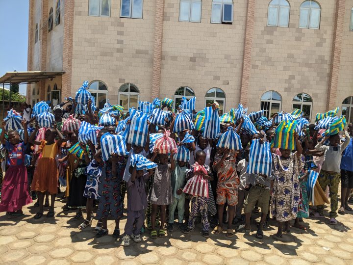 EEPTO-Baguida : un geste solidaire pour accompagner 300 élèves à la veille de la rentrée
